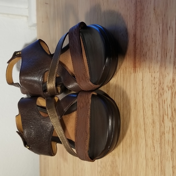 Naturalizer N5 "Tenor" comfort wedge sandal. - Picture 5 of 12